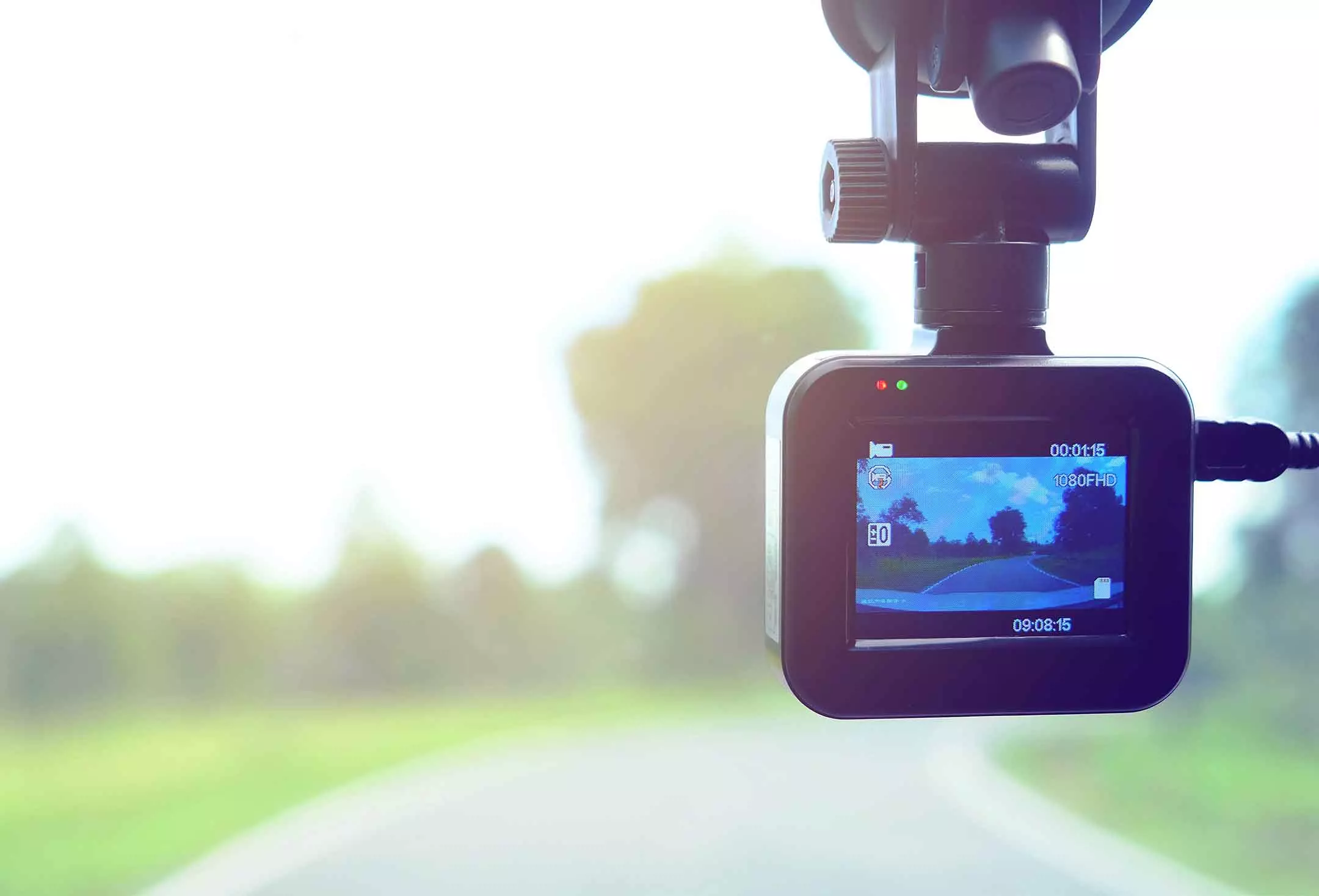 What Every Canadian Driver Should Have in Their Car